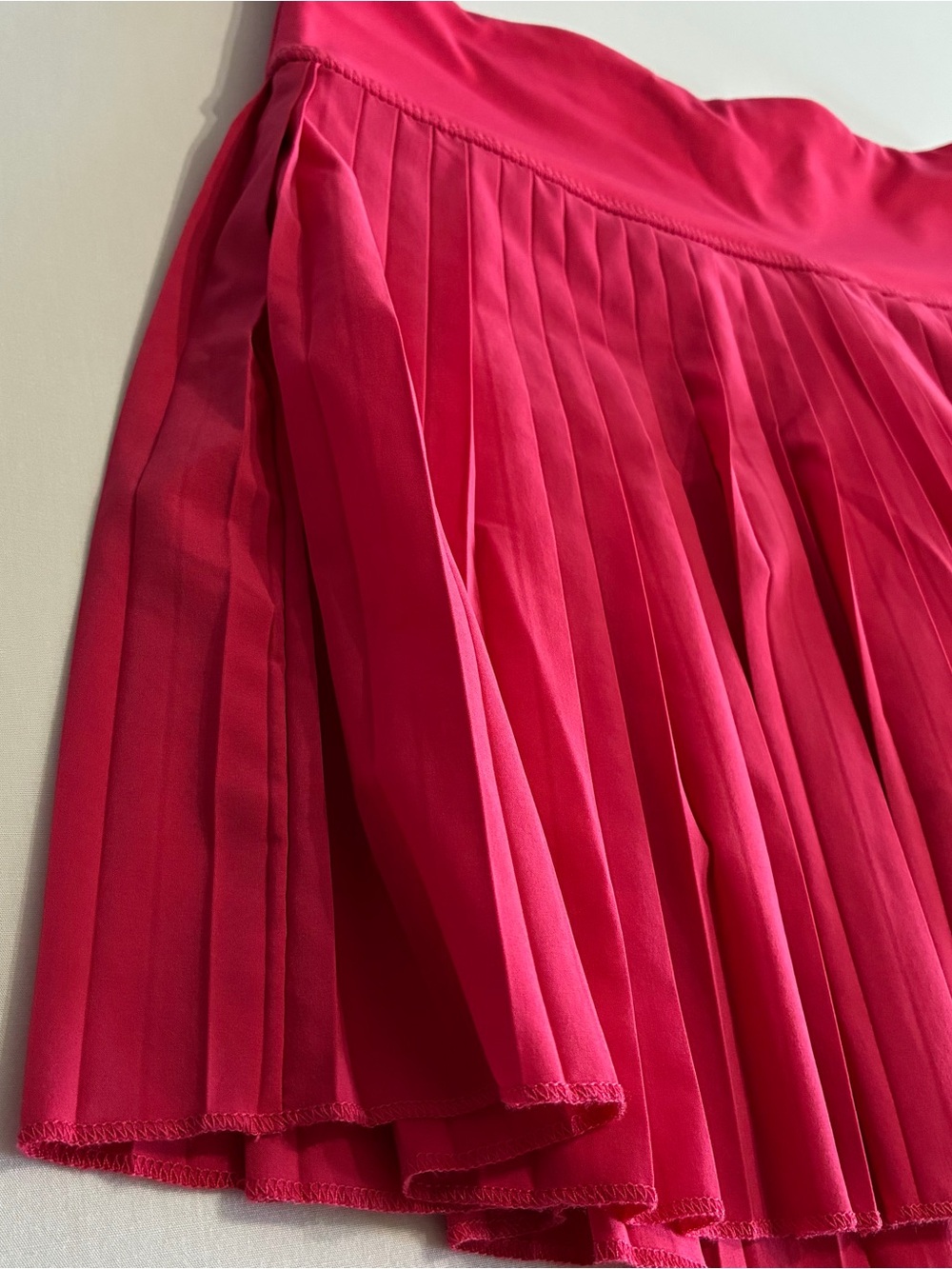 GapFit High-Rise Pleated Tennis Skirt Skort Pink Size Medium M - Picture 2 of 7